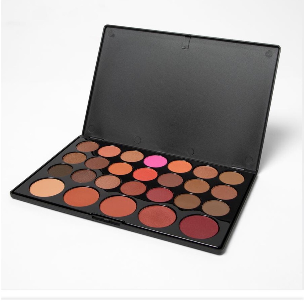 Eyeshadow&blush palette FINAL PIRCE